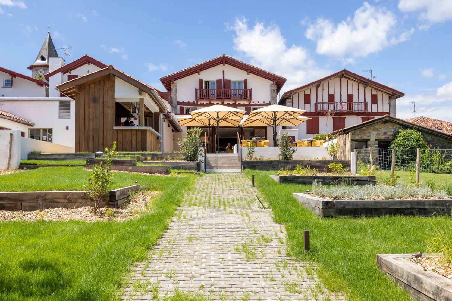 Hotel Restaurant & Spa La Maison Oppoca Aïnhoa Buitenkant foto