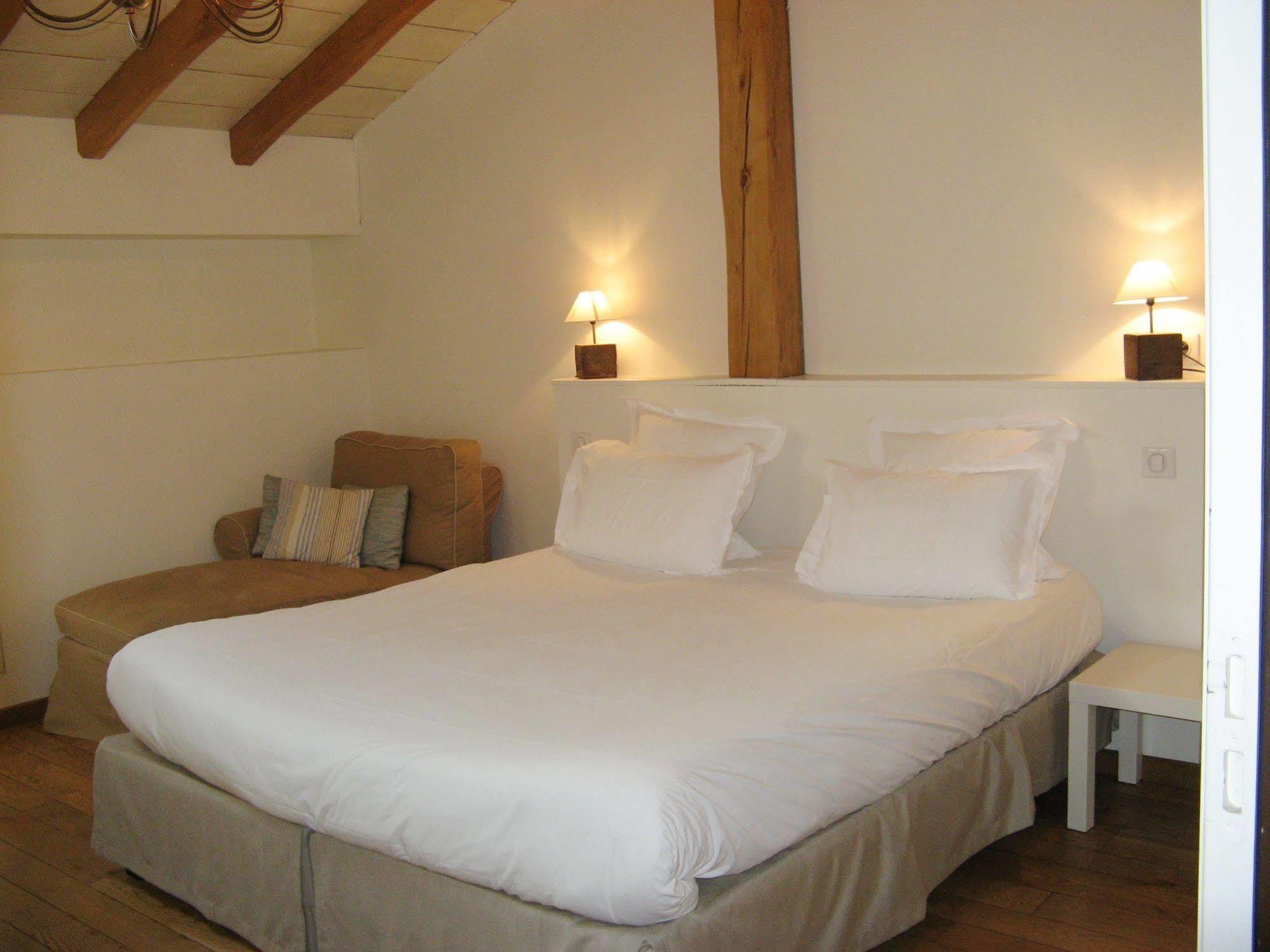 Hotel Restaurant & Spa La Maison Oppoca Aïnhoa Buitenkant foto